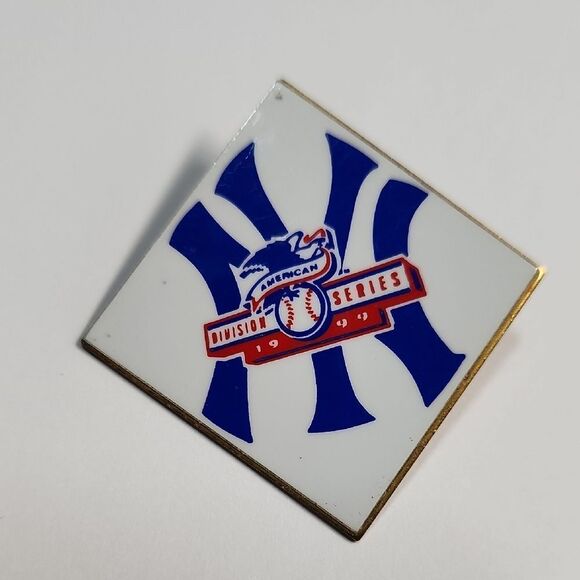 1999 The New York Yankees American Division Series Baseball Pin NY NYY - Picture 1 of 3